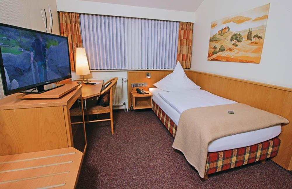Hotel Lindenkrug Gütersloh Εξωτερικό φωτογραφία